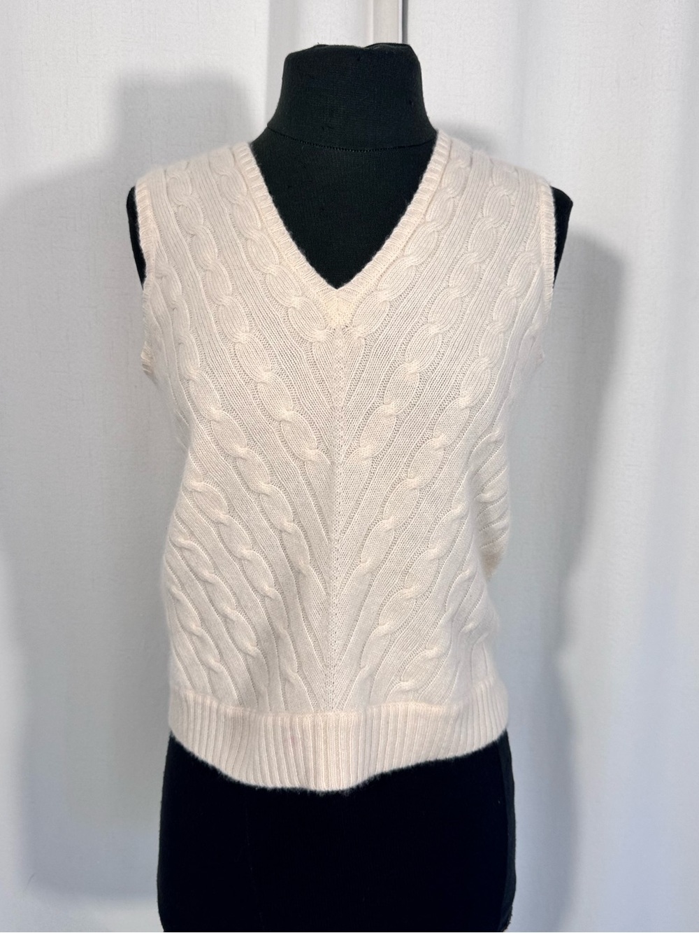 Ralph Lauren Blue Label Cream Cable Knit Cashmere Sweater Vest